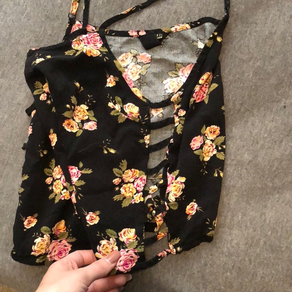 Tank top - Picture 2 of 3